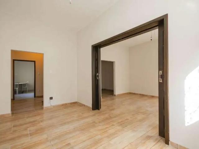 Casa / Sobrado para Locação em Curitiba/PR Centro 4 Quartos
