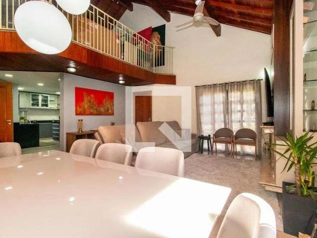 Casa / Sobrado para Locação em Curitiba/PR Cidade Industrial 4 Quartos