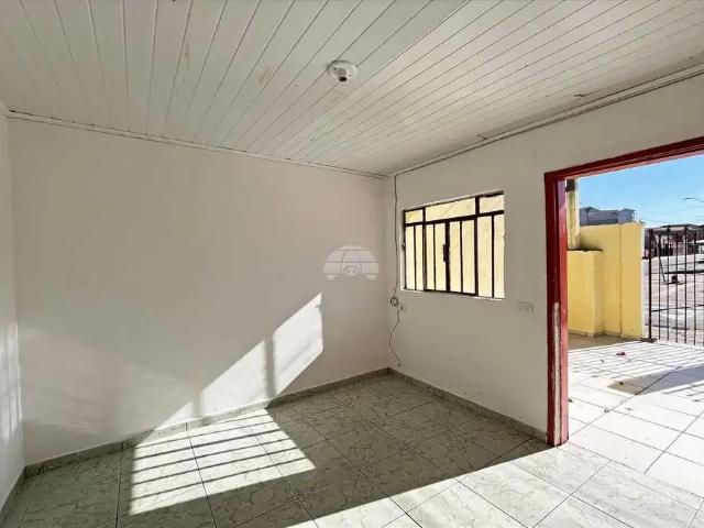 Casa / Sobrado para Locação em Curitiba/PR Cidade Industrial 2 Quartos