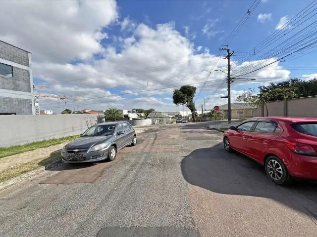 Casa / Sobrado para Locação em Curitiba/PR Cidade Industrial 2 Quartos