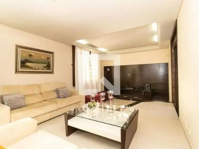 Casa / Sobrado para Locação em Curitiba/PR Cidade Industrial 3 Quartos