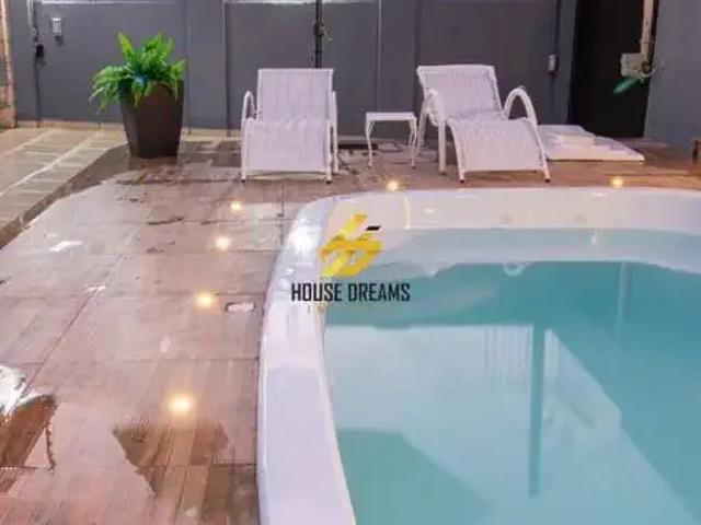 Casa / Sobrado para Locação em Curitiba/PR Cristo Rei 7 Quartos