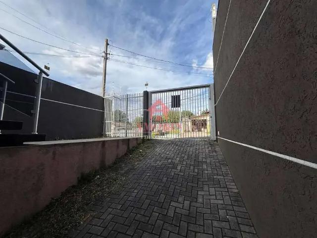 Casa / Sobrado para Locação em Curitiba/PR Fazendinha 3 Quartos