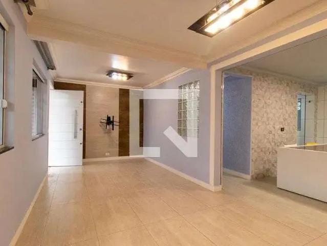 Casa / Sobrado para Locação em Curitiba/PR Fazendinha 4 Quartos