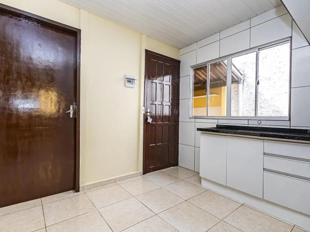 Casa / Sobrado para Locação em Curitiba/PR Guabirotuba 2 Quartos