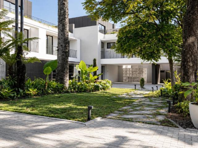 Casa / Sobrado para Locação em Curitiba/PR Guabirotuba 3 Quartos