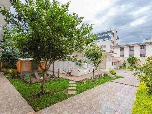 Casa / Sobrado para Locação em Curitiba/PR Guaíra 3 Quartos