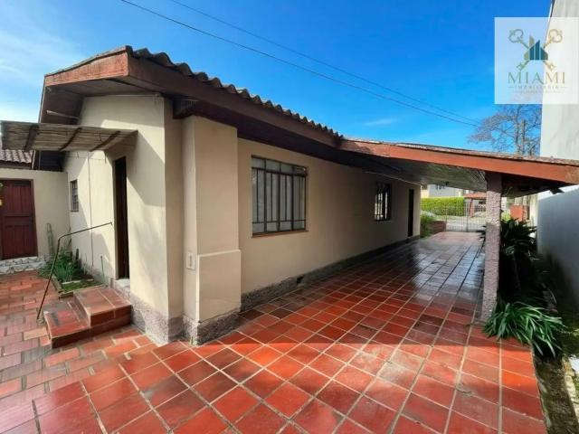 Casa / Sobrado para Locação em Curitiba/PR Hauer 3 Quartos