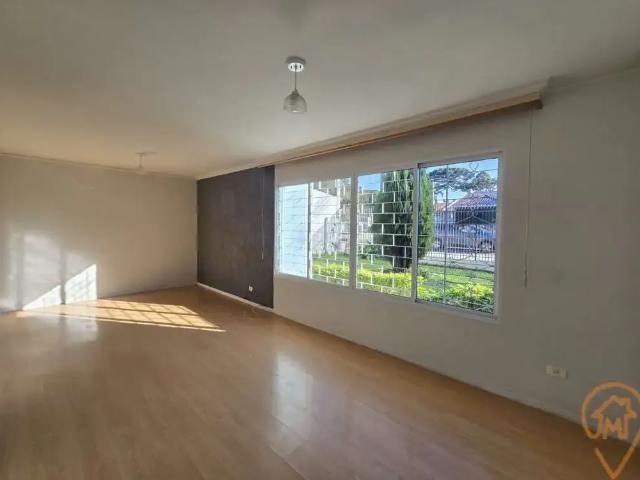 Casa / Sobrado para Locação em Curitiba/PR Hauer 3 Quartos
