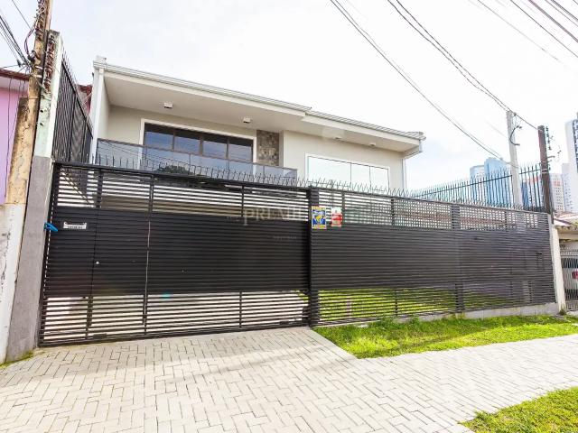Casa / Sobrado para Locação em Curitiba/PR Jardim Botânico 4 Quartos
