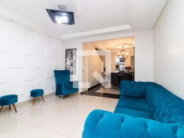 Casa / Sobrado para Locação em Curitiba/PR Jardim das Américas 3 Quartos
