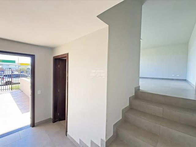 Casa / Sobrado para Locação em Curitiba/PR Jardim das Américas 4 Quartos