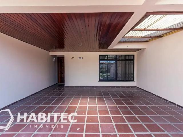 Casa / Sobrado para Locação em Curitiba/PR Jardim das Américas 4 Quartos