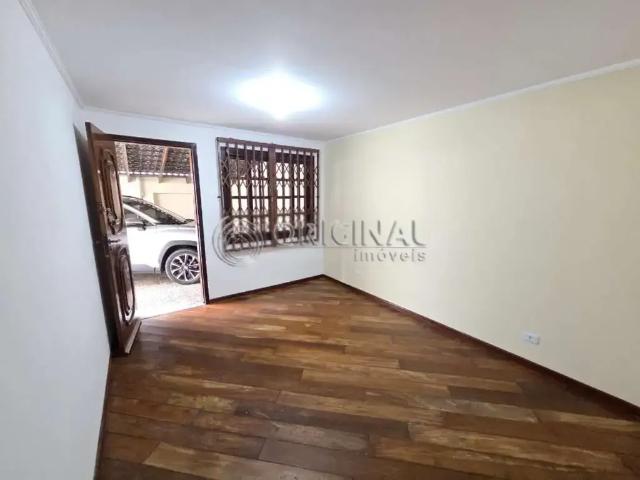 Casa / Sobrado para Locação em Curitiba/PR Jardim das Américas 4 Quartos