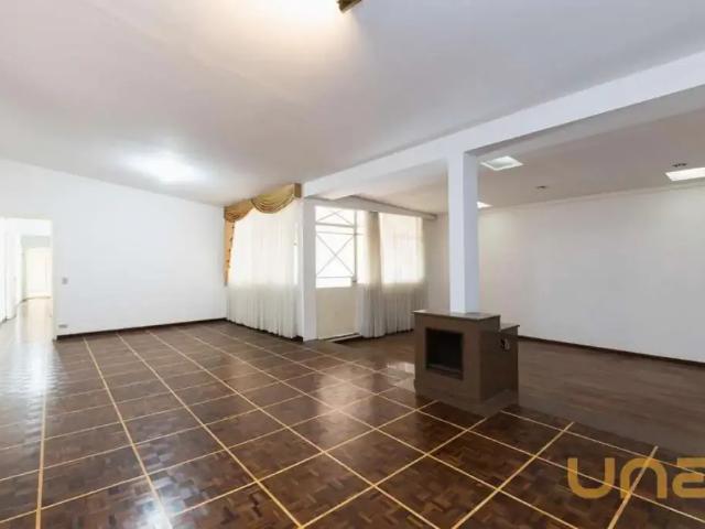 Casa / Sobrado para Locação em Curitiba/PR Jardim Social