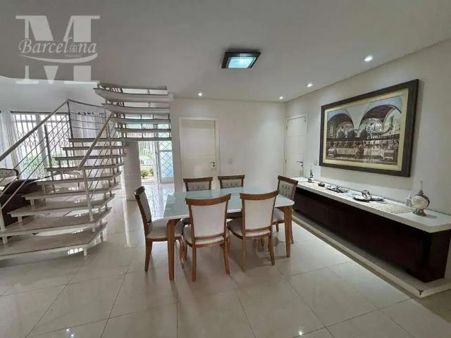 Casa / Sobrado para Locação em Curitiba/PR Jardim Social 4 Quartos