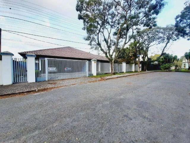 Casa / Sobrado para Locação em Curitiba/PR Jardim Social 4 Quartos