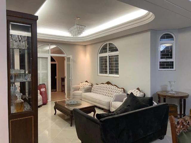 Casa / Sobrado para Locação em Curitiba/PR Jardim Social 6 Quartos