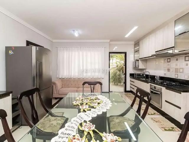 Casa / Sobrado para Locação em Curitiba/PR Lindóia 4 Quartos