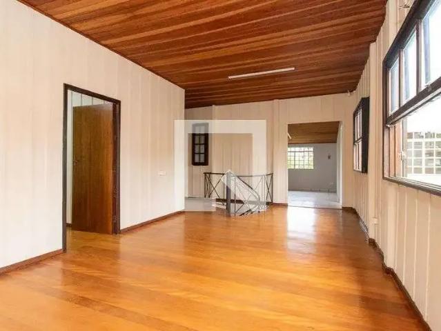 Casa / Sobrado para Locação em Curitiba/PR Mercês 3 Quartos