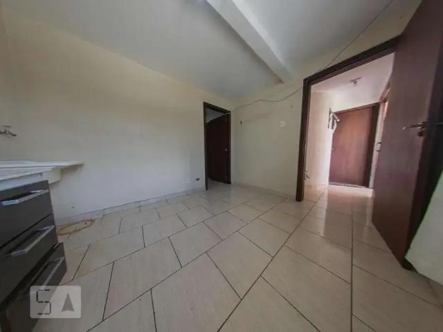 Casa / Sobrado para Locação em Curitiba/PR Novo Mundo 1 Quartos