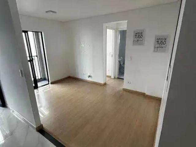 Casa / Sobrado para Locação em Curitiba/PR Novo Mundo 2 Quartos