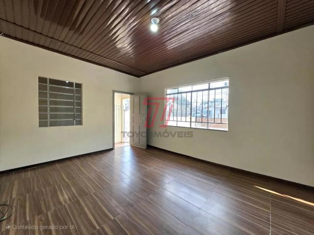 Casa / Sobrado para Locação em Curitiba/PR Novo Mundo 3 Quartos