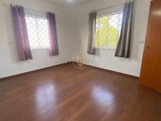 Casa / Sobrado para Locação em Curitiba/PR Novo Mundo 3 Quartos