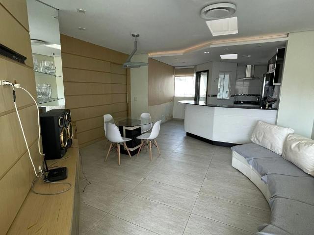 Casa / Sobrado para Locação em Curitiba/PR Pinheirinho 4 Quartos