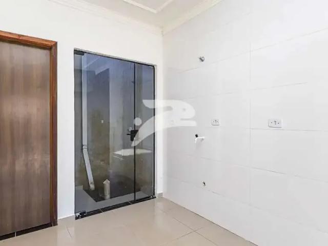 Casa / Sobrado para Locação em Curitiba/PR Pinheirinho 2 Quartos