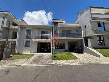 Casa / Sobrado para Locação em Curitiba/PR Pinheirinho 3 Quartos