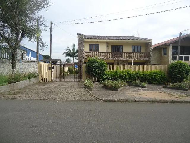 Casa / Sobrado para Locação em Curitiba/PR Pinheirinho 3 Quartos
