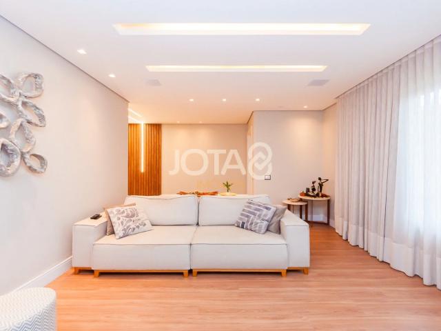 Casa / Sobrado para Locação em Curitiba/PR Rebouças 3 Quartos