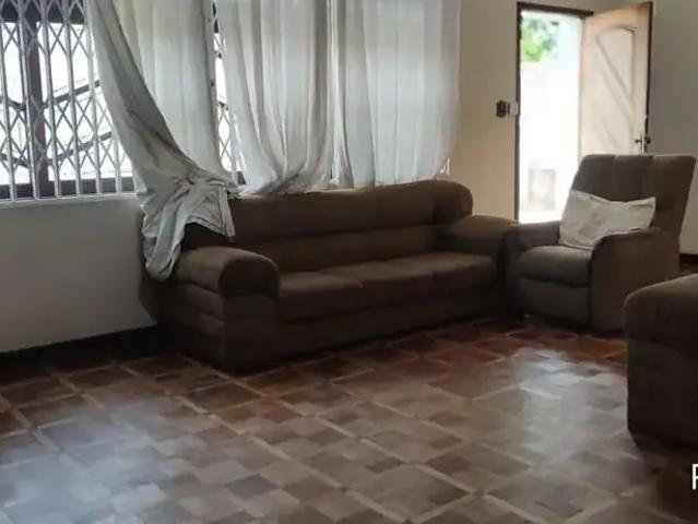 Casa / Sobrado para Locação em Curitiba/PR Rebouças 3 Quartos