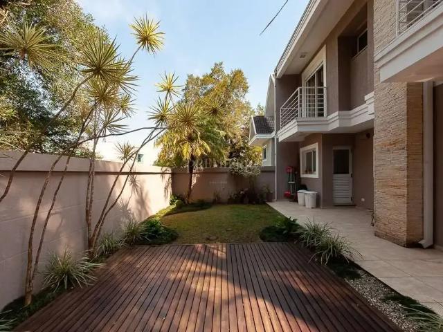 Casa / Sobrado para Locação em Curitiba/PR São Braz 4 Quartos