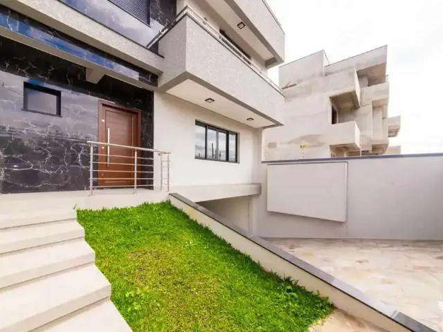 Casa / Sobrado para Locação em Curitiba/PR São Braz 3 Quartos