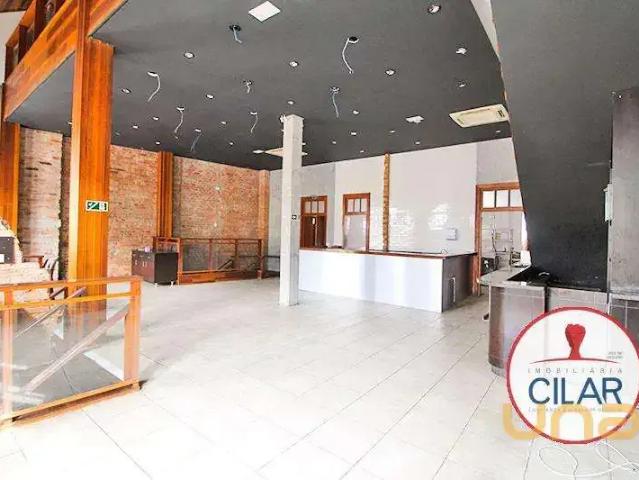 Casa / Sobrado para Locação em Curitiba/PR São Francisco