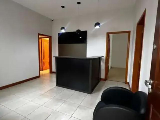 Casa / Sobrado para Locação em Curitiba/PR São Francisco 5 Quartos