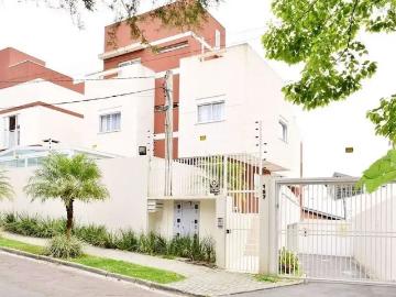 Casa / Sobrado para Locação em Curitiba/PR São Lourenço 3 Quartos
