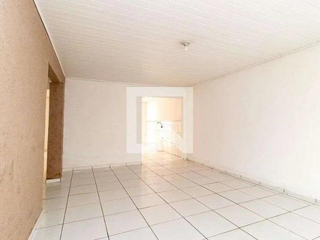 Casa / Sobrado para Locação em Curitiba/PR Santa Cândida 1 Quartos