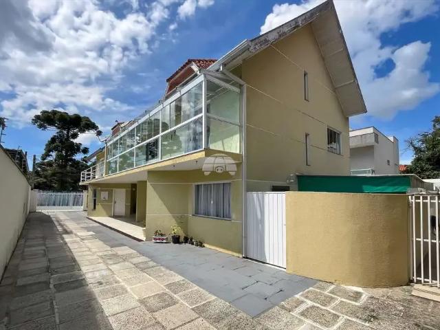 Casa / Sobrado para Locação em Curitiba/PR Santa Cândida 3 Quartos