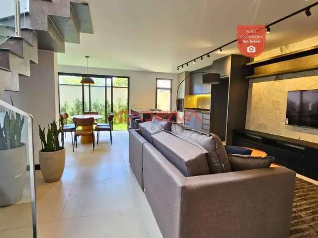 Casa / Sobrado para Locação em Curitiba/PR Santa Cândida 3 Quartos