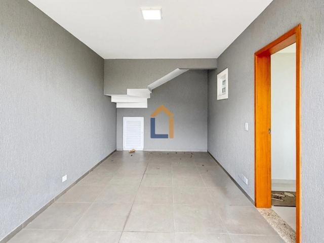 Casa / Sobrado para Locação em Curitiba/PR Santa Cândida 3 Quartos