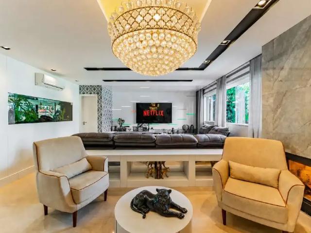 Casa / Sobrado para Locação em Curitiba/PR Santa Cândida 4 Quartos