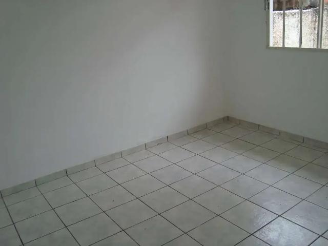Casa / Sobrado para Locação em Curitiba/PR Santa Felicidade 2 Quartos