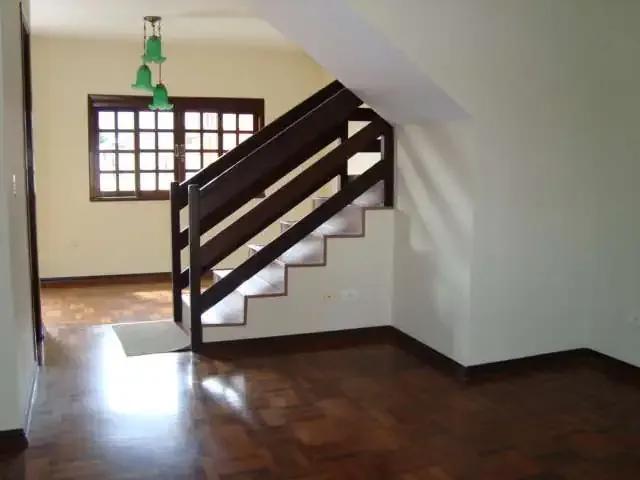 Casa / Sobrado para Locação em Curitiba/PR Santa Felicidade 3 Quartos