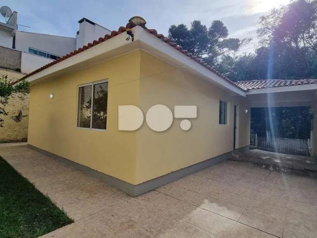 Casa / Sobrado para Locação em Curitiba/PR Santa Felicidade 3 Quartos