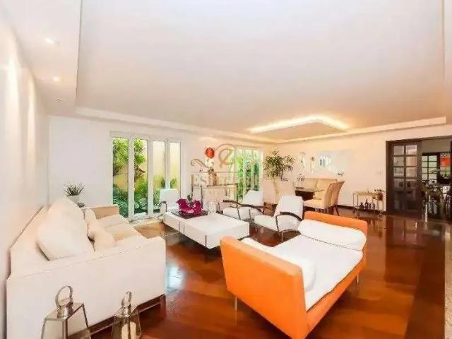 Casa / Sobrado para Locação em Curitiba/PR Santa Felicidade 3 Quartos
