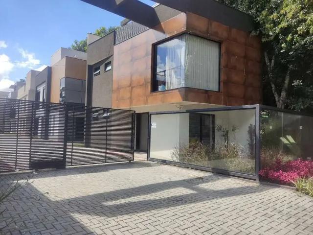Casa / Sobrado para Locação em Curitiba/PR Santa Felicidade 3 Quartos