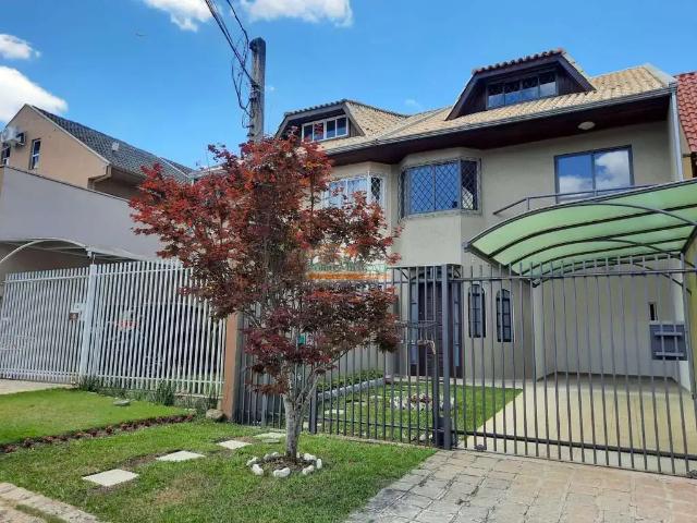 Casa / Sobrado para Locação em Curitiba/PR Santa Felicidade 3 Quartos